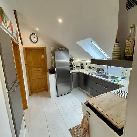 Zentrale Idylle Mit Gemeinschaftsbad Rum i privatbostad